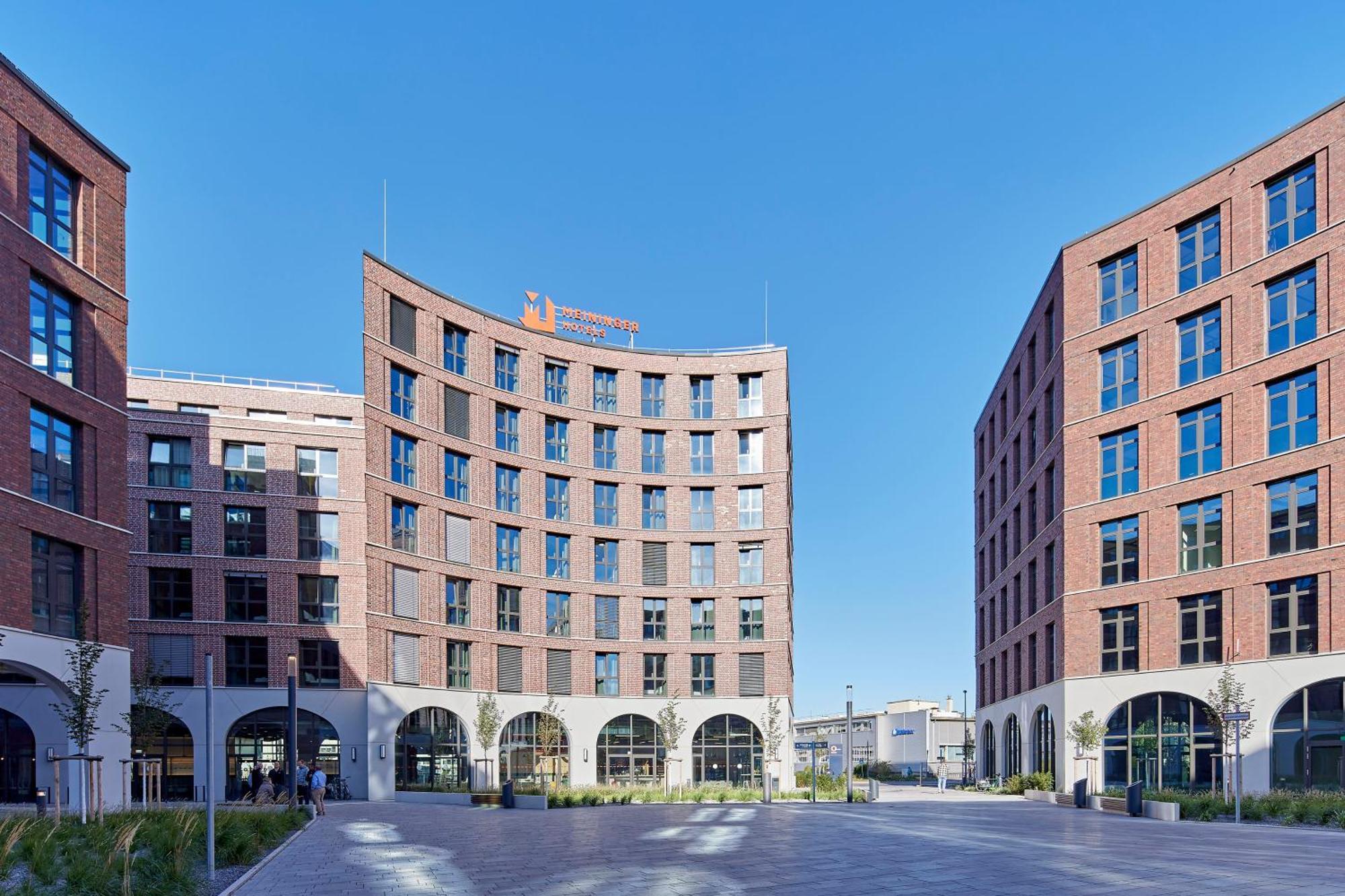 Meininger Hotel Koeln West Exterior photo